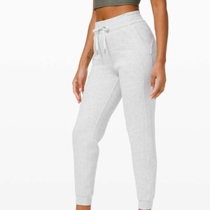 Lululemon Scuba High Rise Jogger Fleece 28"